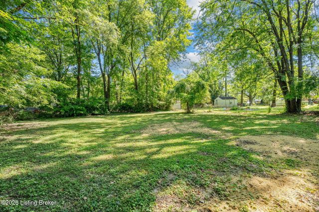 1119 Ireland Dr, Louisville, KY 40219