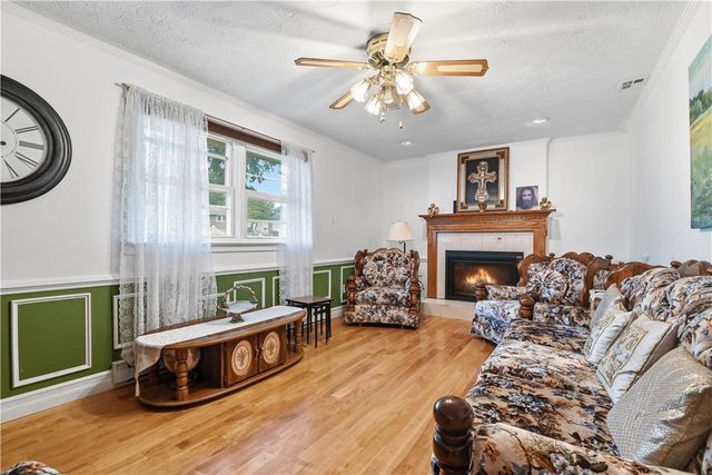 3303 Barklay Road, Whitehall Twp, PA 18052