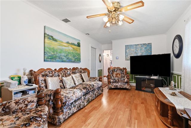 3303 Barklay Road, Whitehall Twp, PA 18052