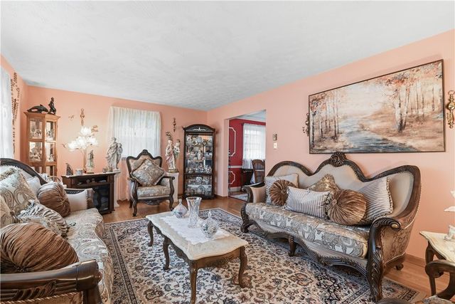 3303 Barklay Road, Whitehall Twp, PA 18052