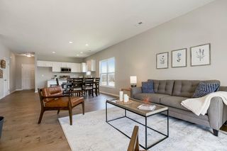 12215 N Rhode Court, Kansas City, MO 64163