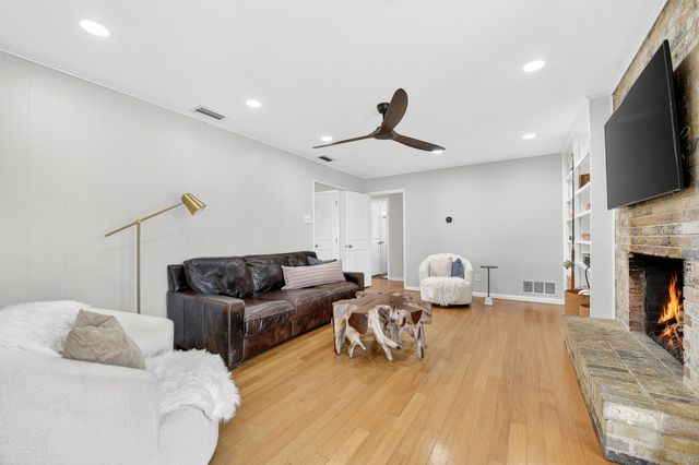 3105 Palmdale Circle, Farmers Branch, TX 75234