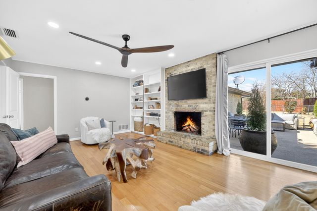 3105 Palmdale Circle, Farmers Branch, TX 75234