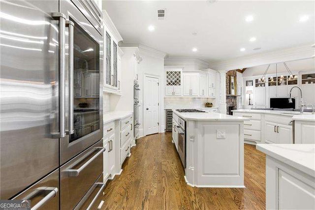 135 Foxhollow Trail, Alpharetta, GA 30004