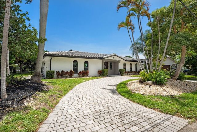 5570 NE 26 Avenue, Fort Lauderdale, FL 33308