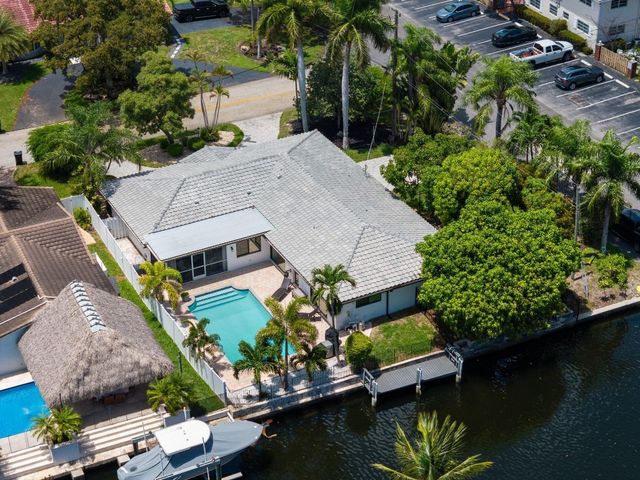 5570 NE 26 Avenue, Fort Lauderdale, FL 33308