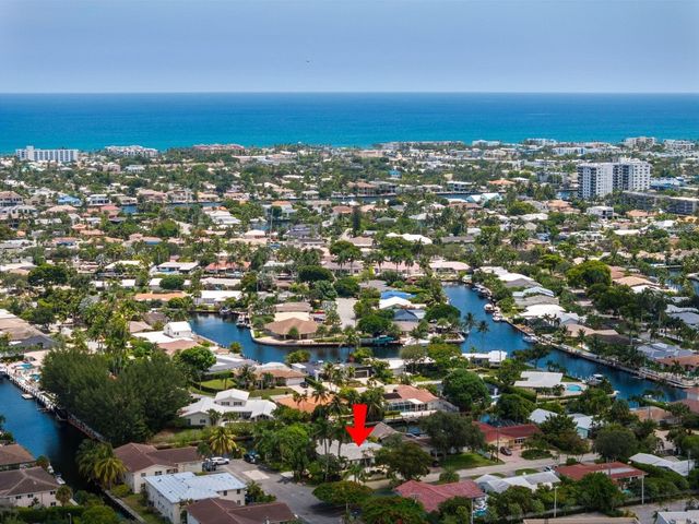 5570 NE 26 Avenue, Fort Lauderdale, FL 33308