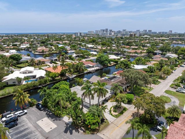 5570 NE 26 Avenue, Fort Lauderdale, FL 33308