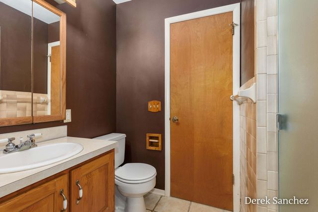 4674 Fennessy Street SW, Grand Rapids, MI 49534