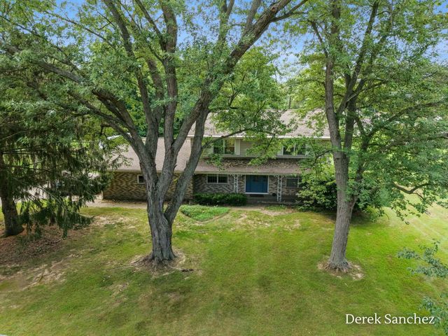 4674 Fennessy Street SW, Grand Rapids, MI 49534