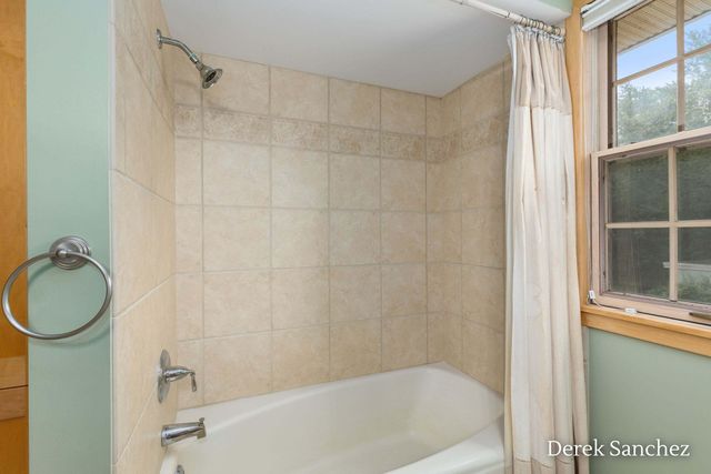 4674 Fennessy Street SW, Grand Rapids, MI 49534