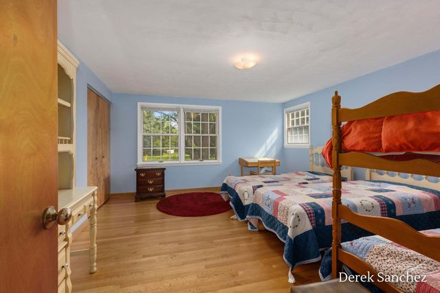4674 Fennessy Street SW, Grand Rapids, MI 49534