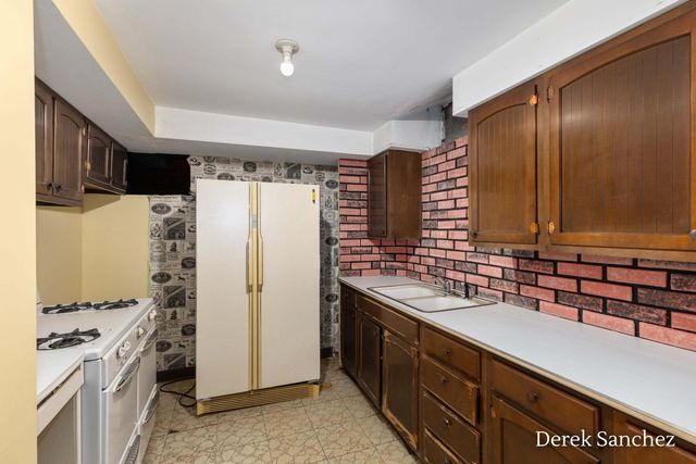 4674 Fennessy Street SW, Grand Rapids, MI 49534