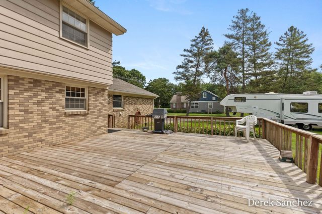 4674 Fennessy Street SW, Grand Rapids, MI 49534