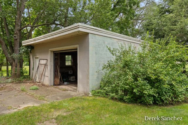 4674 Fennessy Street SW, Grand Rapids, MI 49534