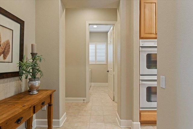 2356 Winding Way, Lincoln, CA 95648
