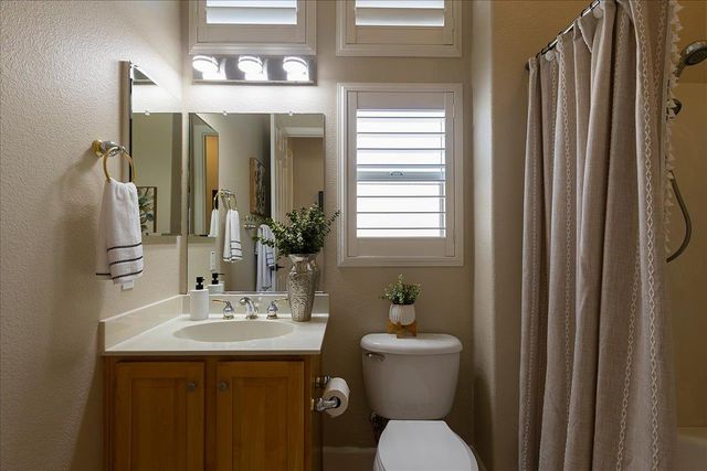 2356 Winding Way, Lincoln, CA 95648