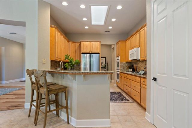 2356 Winding Way, Lincoln, CA 95648