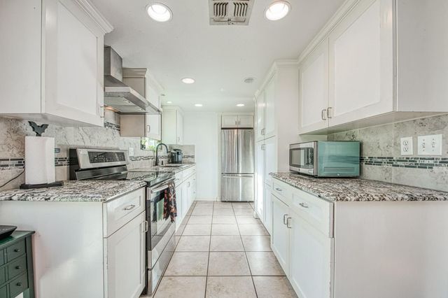 47300 Miwoc Avenue, Coarsegold, CA 93614