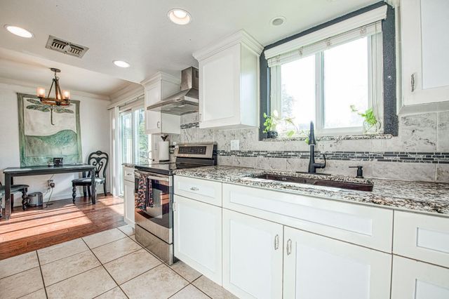 47300 Miwoc Avenue, Coarsegold, CA 93614