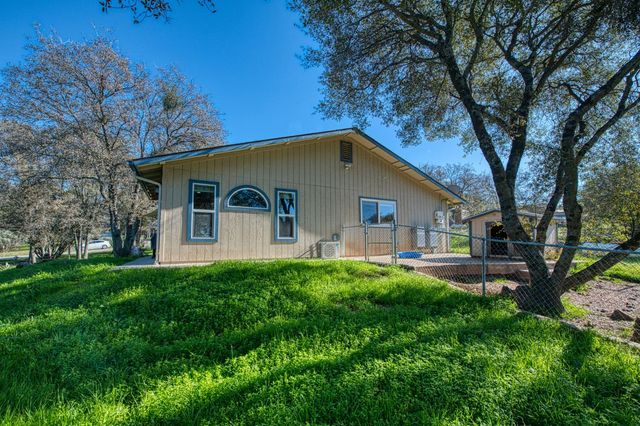 47300 Miwoc Avenue, Coarsegold, CA 93614