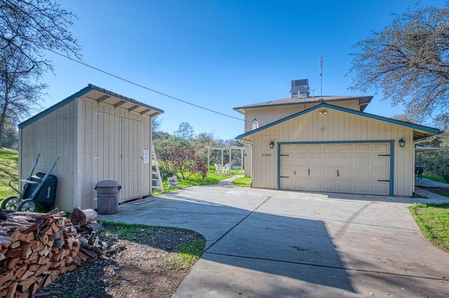 47300 Miwoc Avenue, Coarsegold, CA 93614