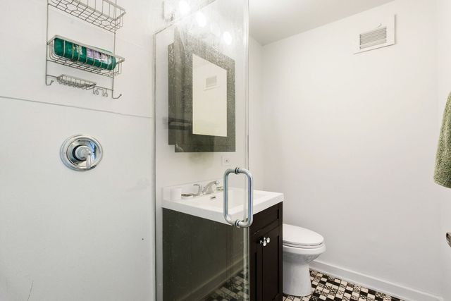 3100 N Lake Shore Drive 601, Chicago, IL 60657