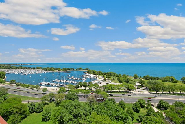 3100 N Lake Shore Drive 601, Chicago, IL 60657