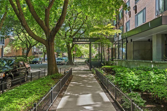 3100 N Lake Shore Drive 601, Chicago, IL 60657