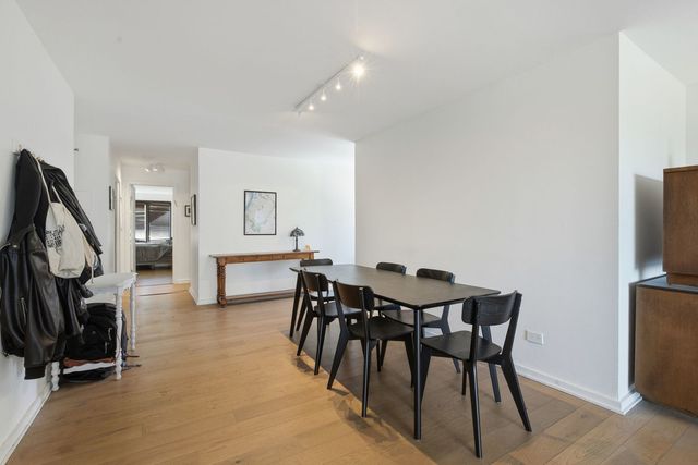 3100 N Lake Shore Drive 601, Chicago, IL 60657