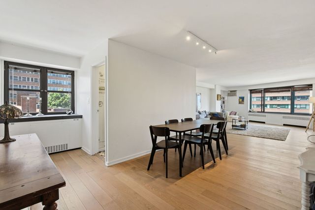 3100 N Lake Shore Drive 601, Chicago, IL 60657