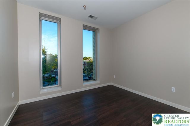 16 Centre Square 5A, Easton, PA 18042