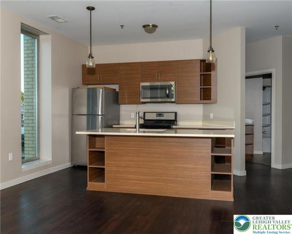 16 Centre Square 5A, Easton, PA 18042