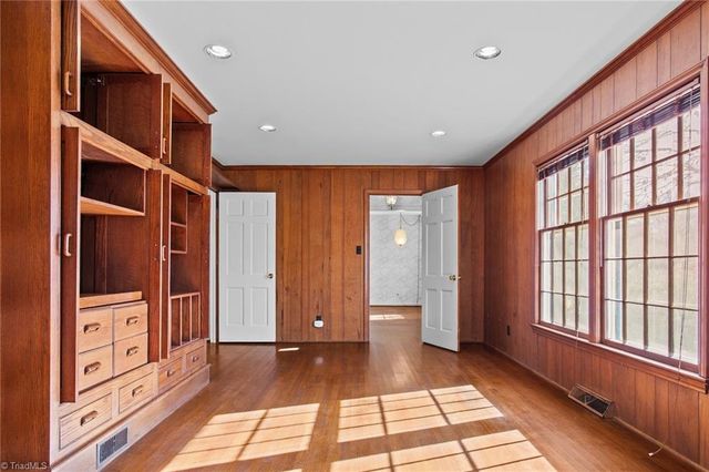 1602 Alderman Drive, Greensboro, NC 27408