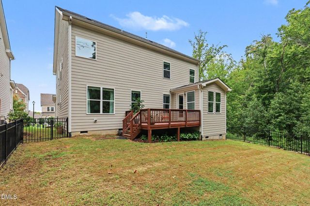 611 Vine Pond Court, Apex, NC 27523