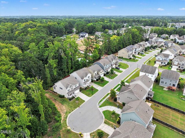 611 Vine Pond Court, Apex, NC 27523