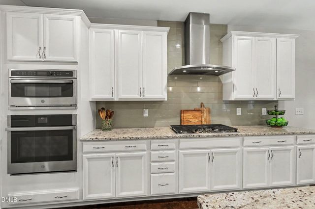 611 Vine Pond Court, Apex, NC 27523
