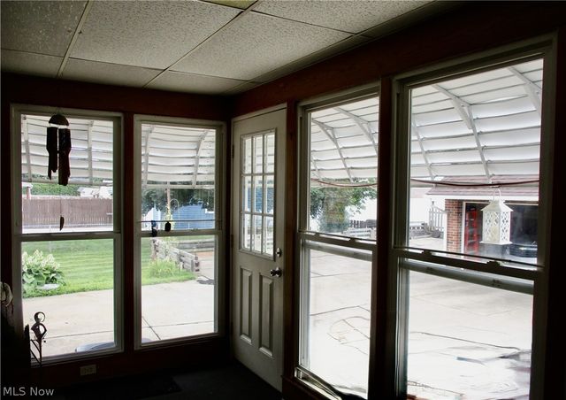 6411 Snow Road, Parma, OH 44129