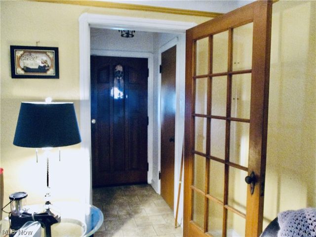 6411 Snow Road, Parma, OH 44129