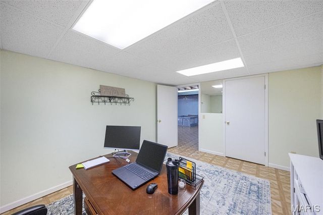 215 Straightoak Court, Ballwin, MO 63021