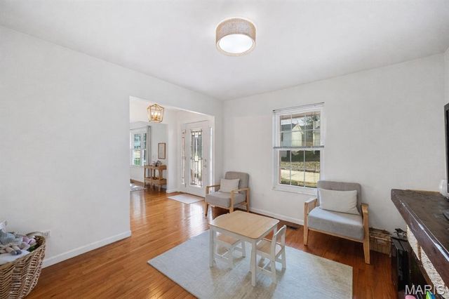 215 Straightoak Court, Ballwin, MO 63021