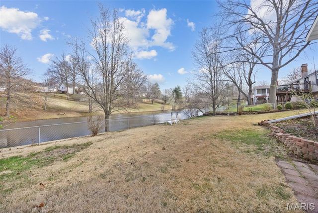 215 Straightoak Court, Ballwin, MO 63021