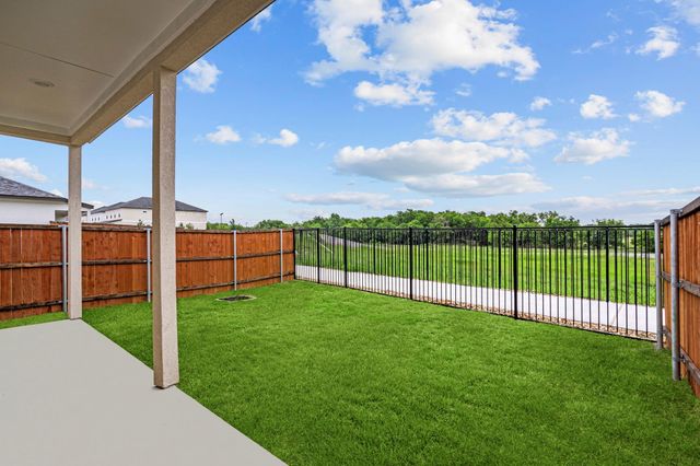 865 Limmer LOOP 635, Hutto, TX 78634