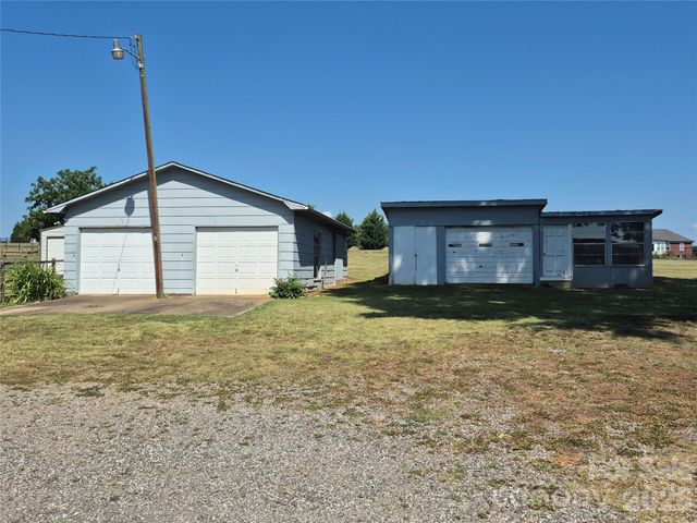 1267 Howards Creek Mill Road, Vale, NC 28168