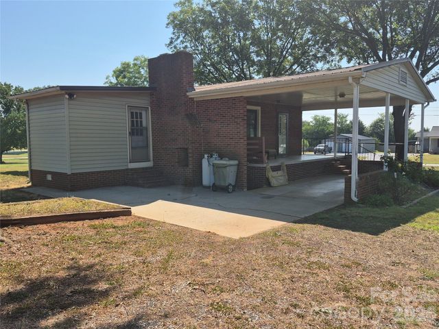 1267 Howards Creek Mill Road, Vale, NC 28168