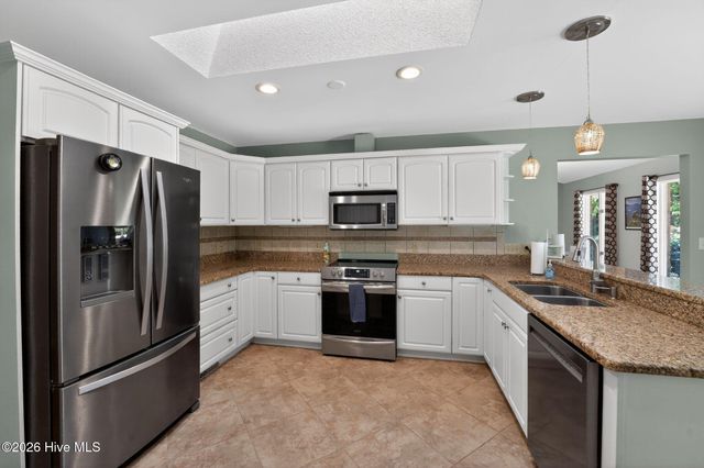 102 Owens Circle, West End, NC 27376