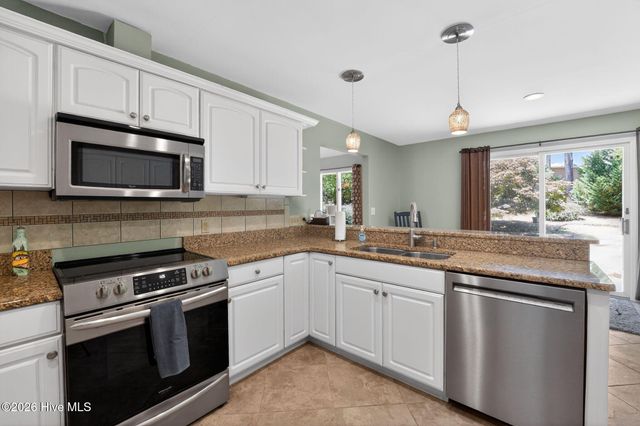 102 Owens Circle, West End, NC 27376