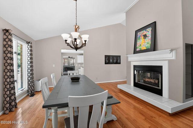 102 Owens Circle, West End, NC 27376
