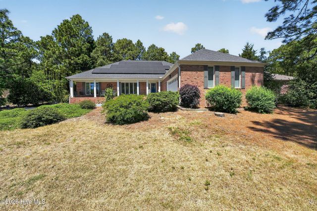 102 Owens Circle, West End, NC 27376