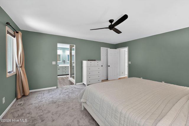 102 Owens Circle, West End, NC 27376